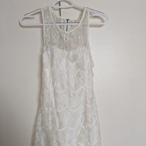 Tcec lace dress white small